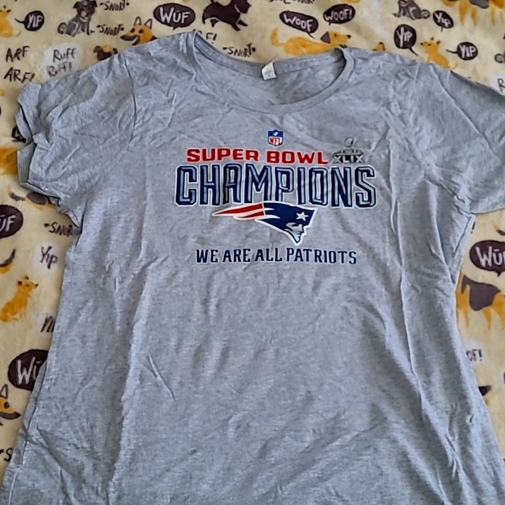 NWOT New England Patriots Super Bowl XLIX Champions tee Womens XL